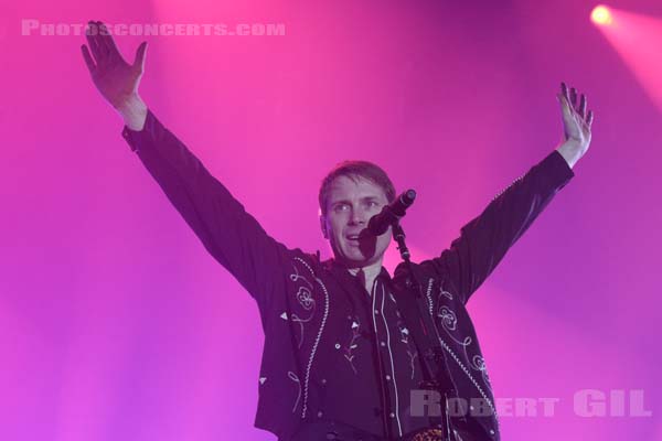 FRANZ FERDINAND - 2018-09-15 - LA COURNEUVE - Parc Departemental - Grande Scene - 